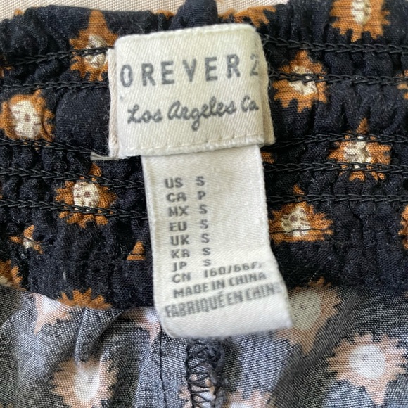 Forever 21 hipster pattern sweats - Picture 3 of 4